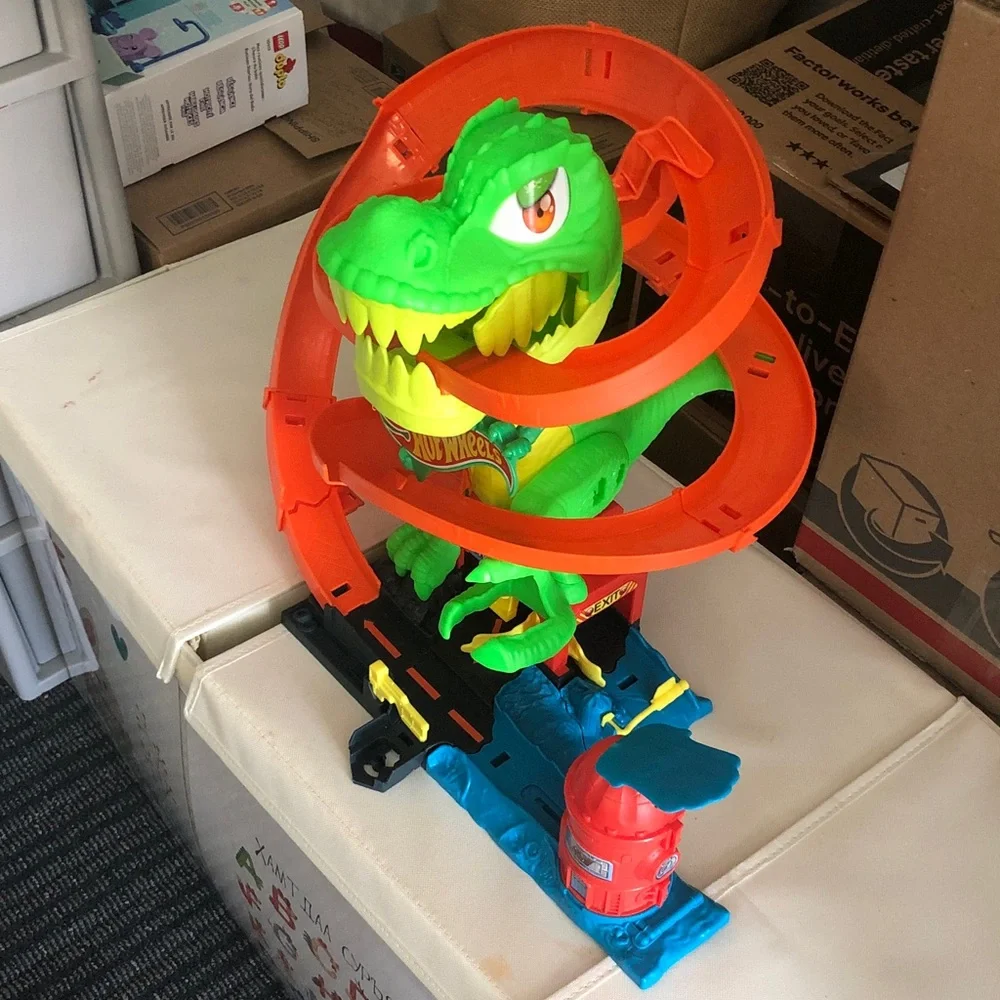 Hot Wheels T-Rex Spiral Track ❣️Ship Alone❣️